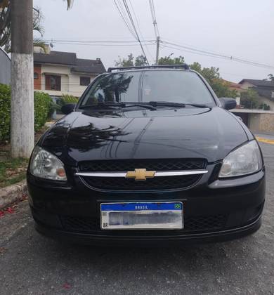 CHEVROLET CLASSIC 1.0 MPFI LS 8V FLEX 4P MANUAL CHEVROLET CLASSIC 1.0 MPFI LS 8V FLEX 4P MANUAL